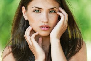 How to Choose The Best Brow Lift Plastic Surgeon You Can Trust
